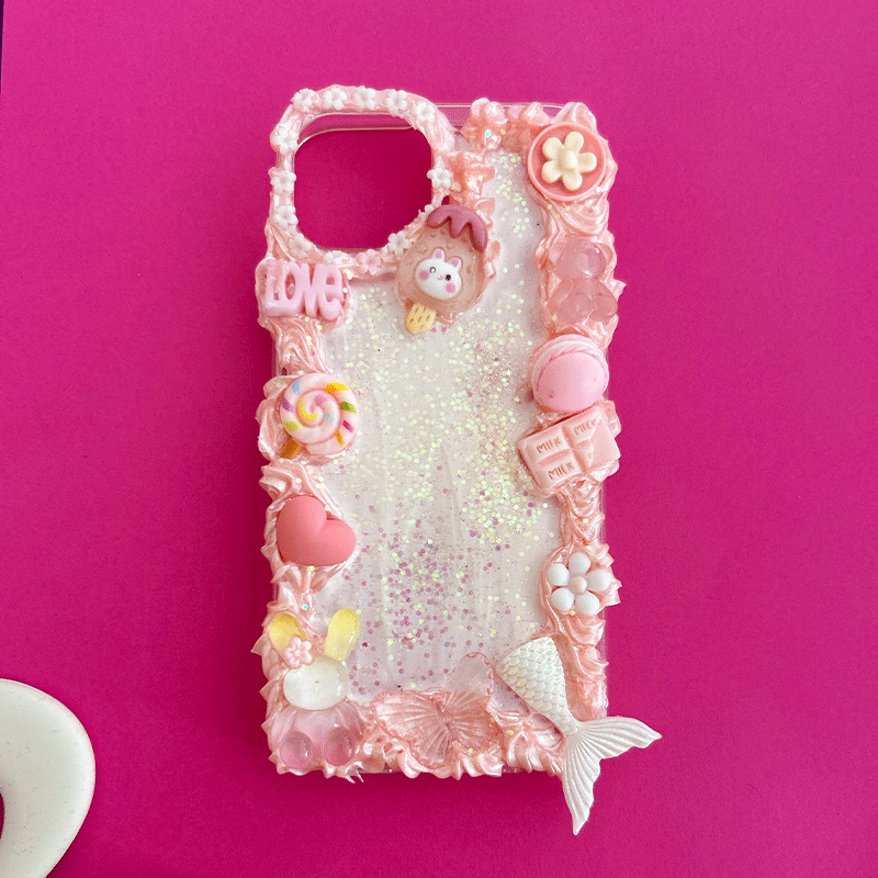 Coque de téléphone personnalisée kawaii créée à l'atelier Siya Lab Strasbourg